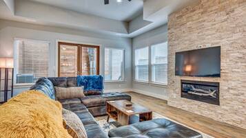 Smart TV, table tennis, offices