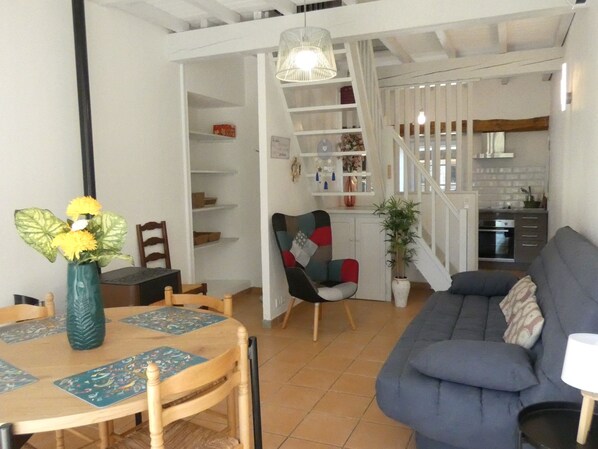 Smart TV, DVD player