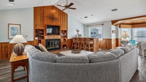 TV, fireplace - 3 Bedroom Ships Watch Home Just 325ft to Beach Access (Duck)