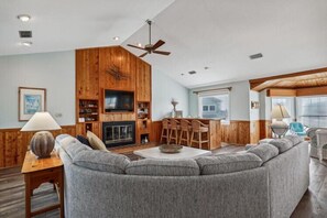 TV, fireplace - 3 Bedroom Ships Watch Home Just 325ft to Beach Access (Duck)