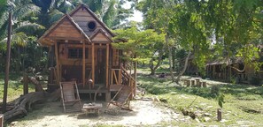 カップル用トリートメントルーム、ボディ トリートメント、アロマテラピー、ホットストーンマッサージ、ディープティシュー マッサージ