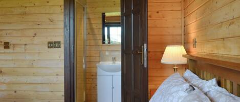 3 chambres, Wi-Fi gratuit, draps fournis