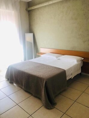 Free WiFi, bed sheets - B&B Da Morena (Termoli)