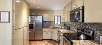 Oakmont Place-luxe herenhuis op de 9e green