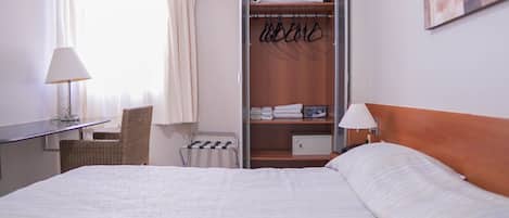 2 bedrooms, in-room safe, free WiFi