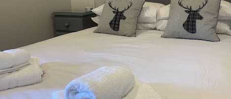 3 bedrooms, free WiFi, bed sheets