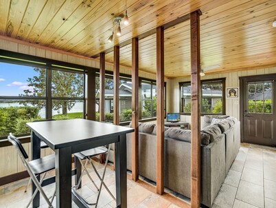 Lakefront! House+Guesthouse+Smoker+Kayaks+Firepit