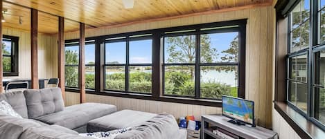 Smart TV, chimenea