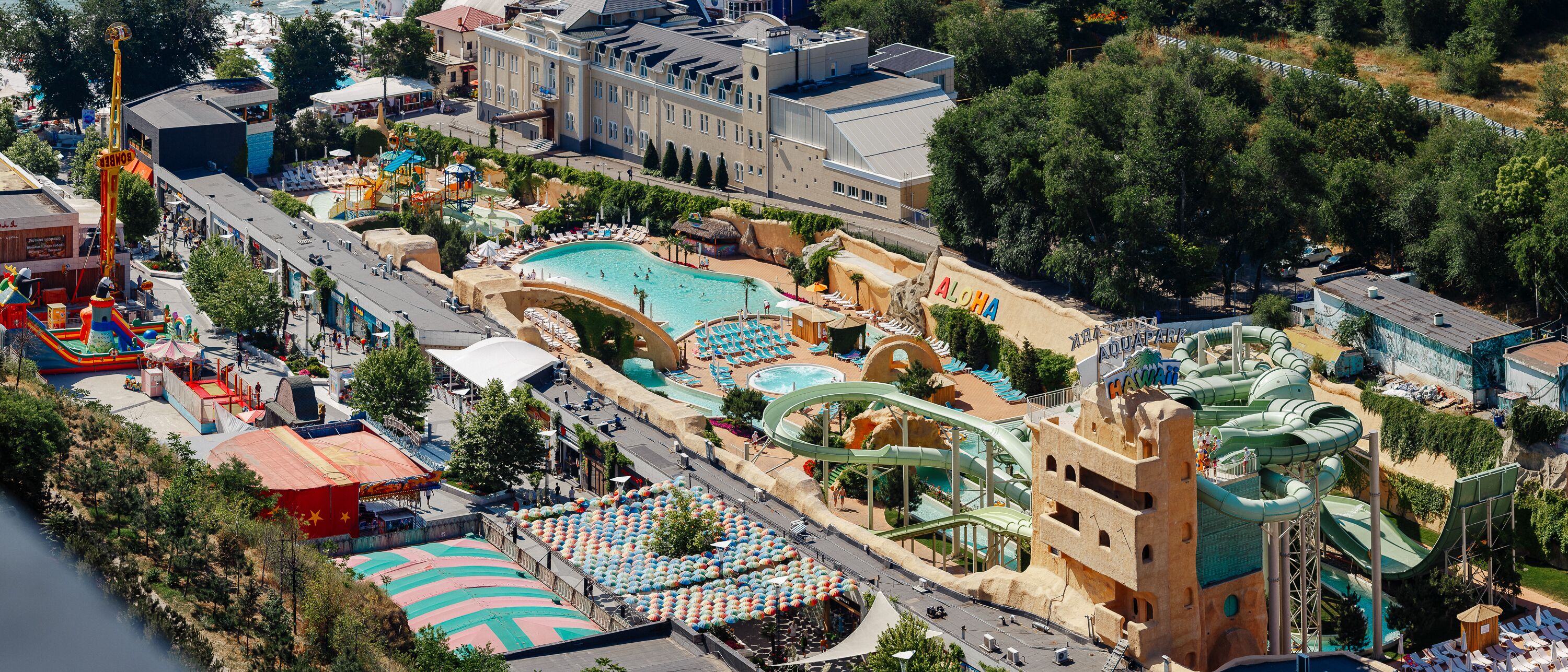 Piscine couverte, piscine extérieure