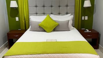 1 bedroom, premium bedding, minibar, in-room safe