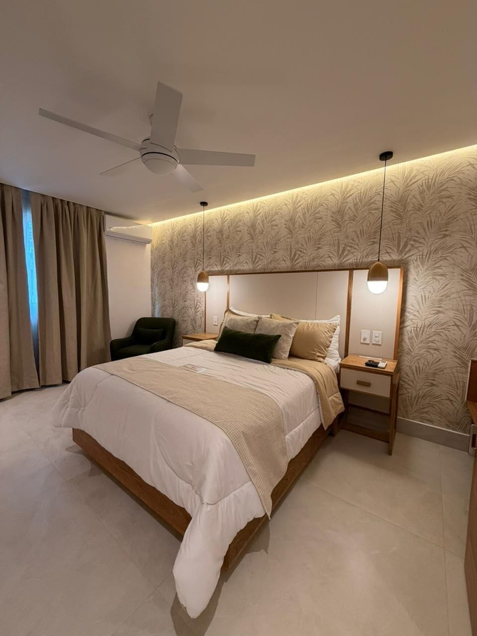 Deluxe Single Room