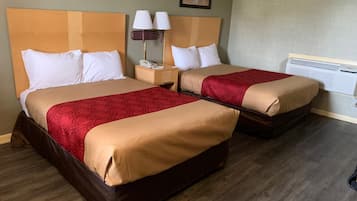 Standard Double Room | Individually decorated, individually furnished, desk, blackout drapes