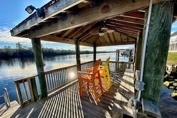 Image of Coastal Retreat on Waterway w/Hot Tub