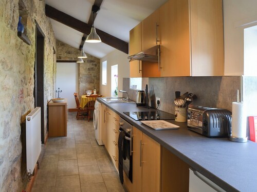 2 bedroom accommodation in Belford, near Bamburgh