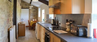 2 bedroom accommodation in Belford, near Bamburgh