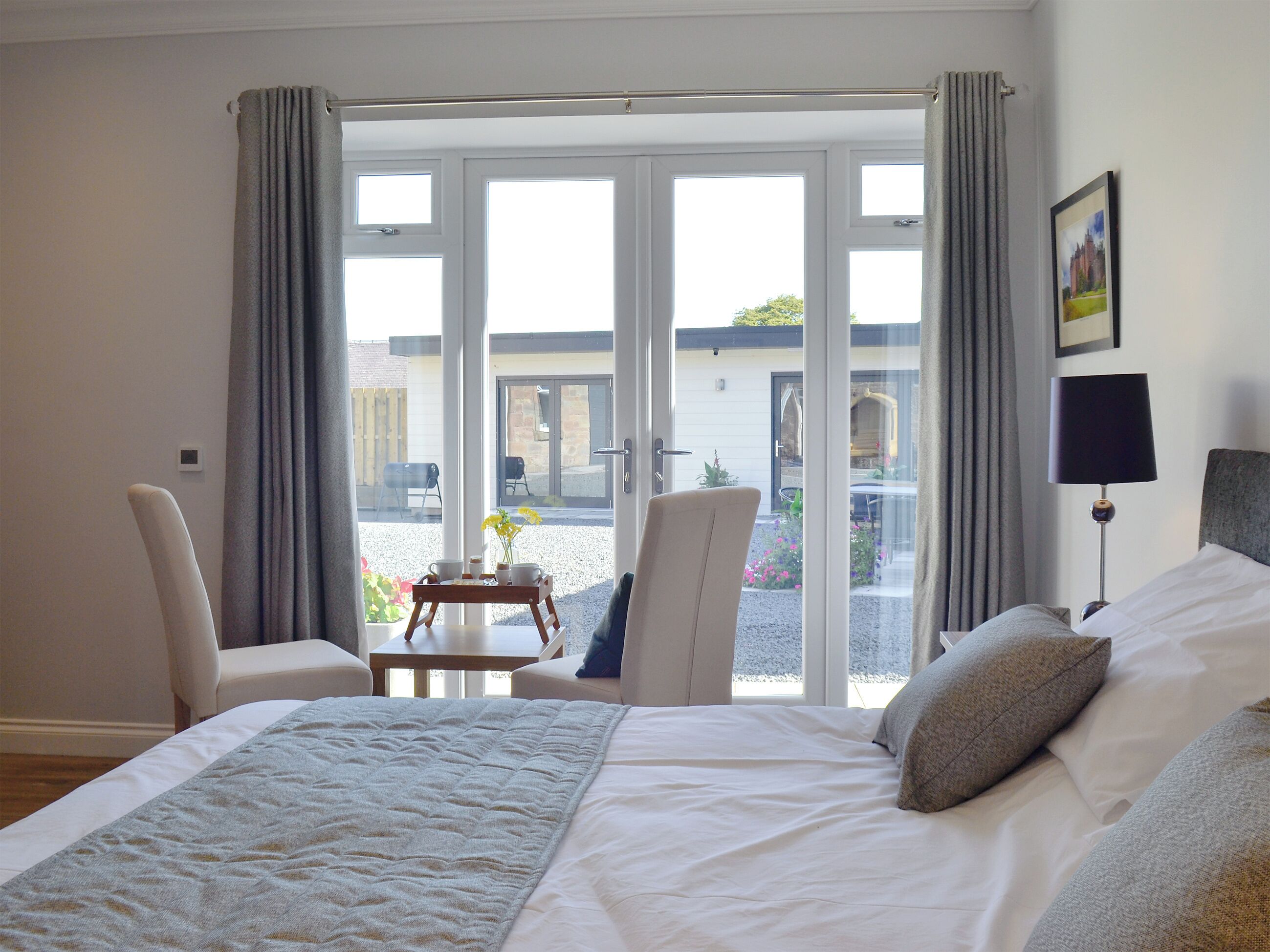 8 bedrooms, free WiFi, bed sheets