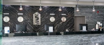 Hotel 5 Inn Plus
