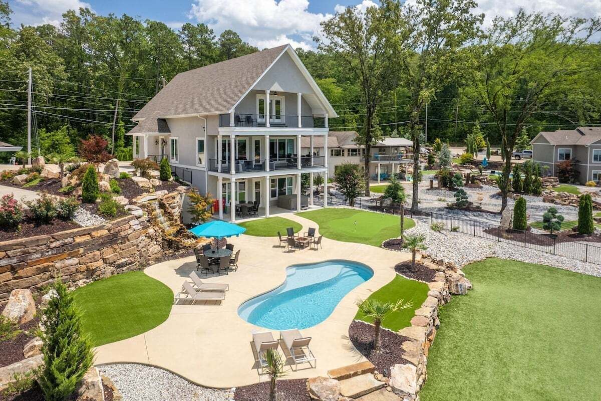 107 - Fall Discounts Are Live!! Hot Tub, Sunset View On The Lake, Private, Family Oriented!