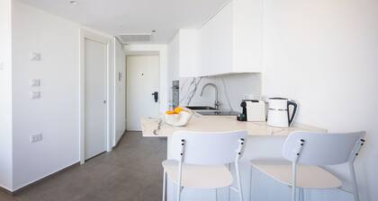 Sea View Luxury W Balcony- Hayarkon 78