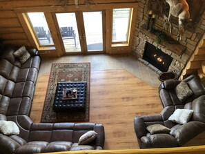 スマートテレビ、暖炉、テレビゲーム、DVD プレーヤー