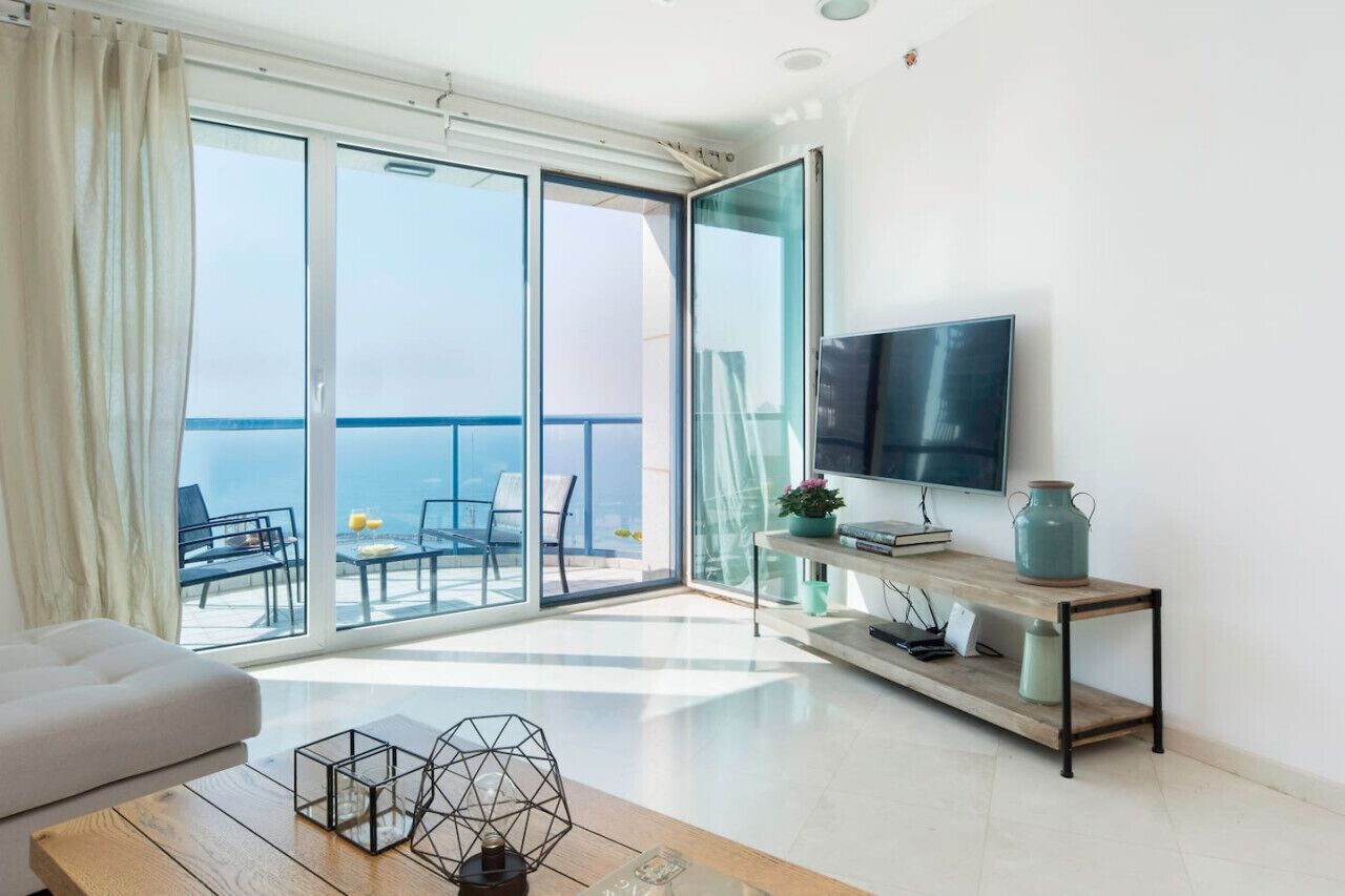 Apartment, 2 Bedrooms, Beachfront | Interior