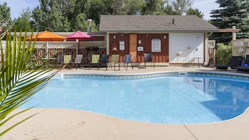 Seasonal outdoor pool