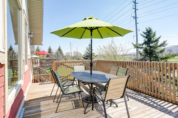 Chalet, 5 Schlafzimmer (BV 7 - Luna Chalet, Pool Access) | Terrasse/Patio