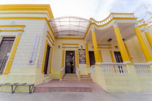 Overnatningsstedets indgangsparti