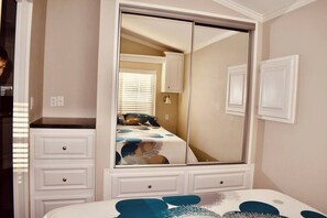 1 Schlafzimmer, Bügeleisen/Bügelbrett, Reisekinderbett, WLAN