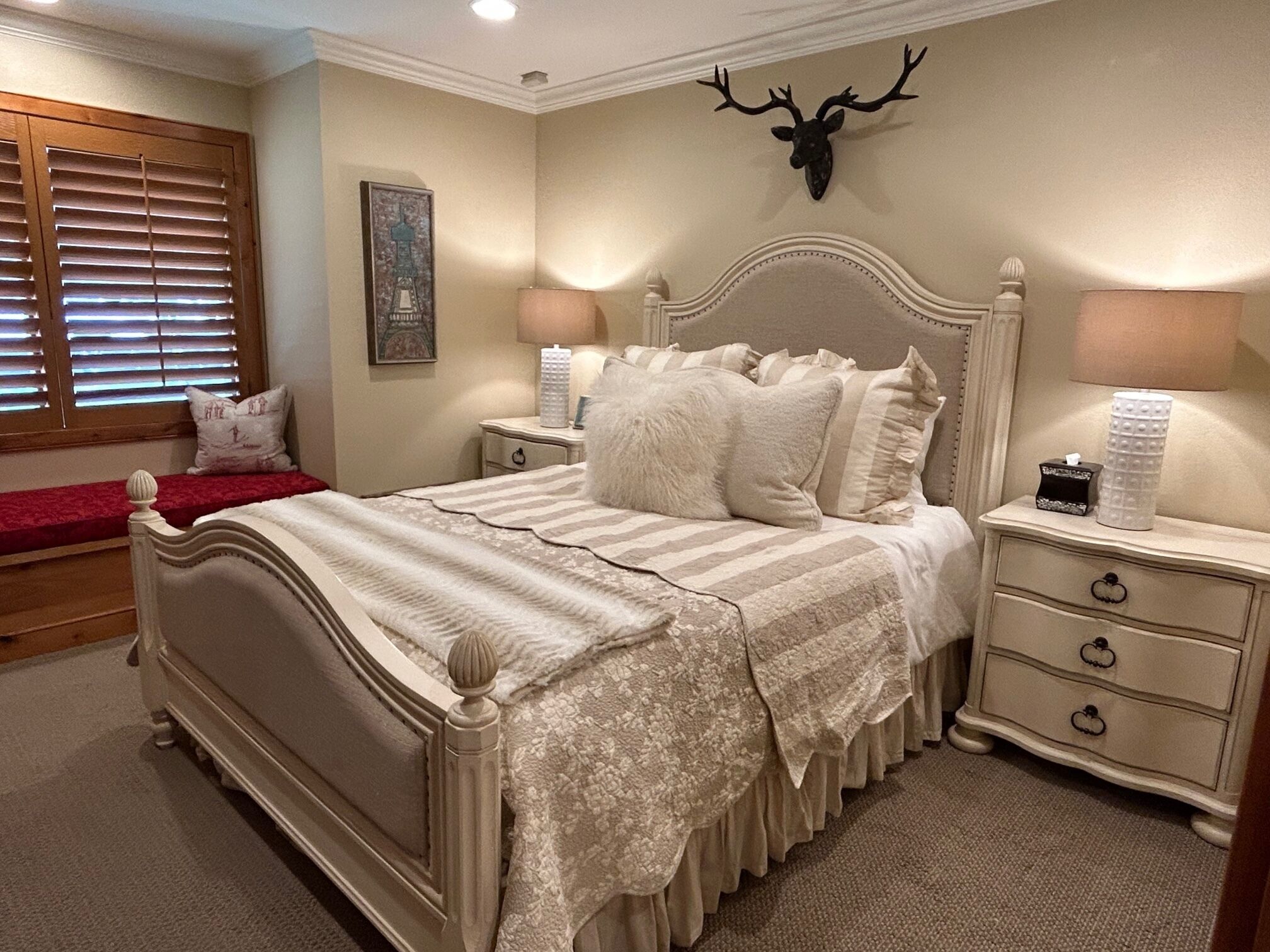 Guest Room with window seat