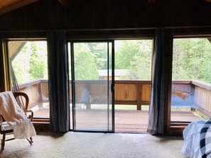 Interior - Charming Family Ski Chalet Less Than 5 minutes Drive to Okemo/Jackson Gore (Mt Holly)