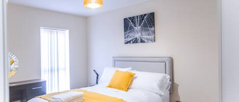 3 Schlafzimmer, Zimmersafe, Schreibtisch, schallisolierte Zimmer