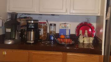 Cà phê và/hoặc dụng cụ pha