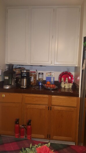 Coffee and/or coffee maker - Cynnies Home (Long Beach)