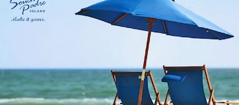 Simple & Comfortable just like Home - mins walk to Beach - Max 2 Adults + 2 Kids