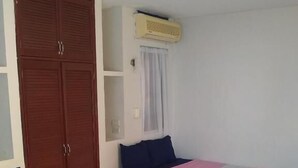 家庭 双人房, 2 张大床 | 办公桌、笔记本电脑工作区、隔音、免费 WiFi