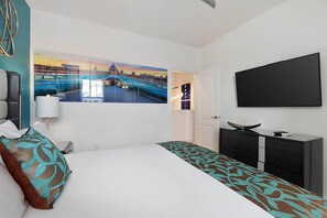 10 bedrooms, desk, iron/ironing board, travel cot - Fab Villa Near Disney w/ Princess & Space Themed BRs, Arcade, Game Loft & Pool (Davenport)