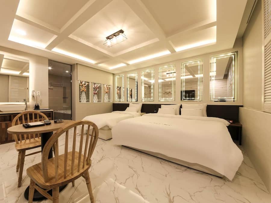 Zweibettzimmer | Kostenloses WLAN, Bettwäsche