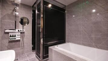 Banheira e chuveiro separados, banheira de imersão