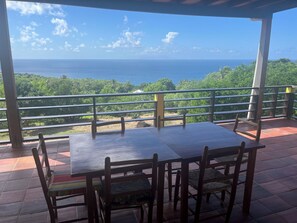 Outdoor dining - SWEET BREEZES ST LUCIA (DELCER)