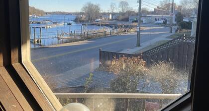 Waterfront Colonial en Stonington, CT