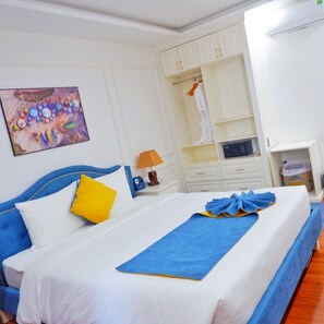 Executive Apartment | Premium bedding, down comforters, memory foam beds, free minibar items - Ba Co Boutique Hotel (Da Nang)