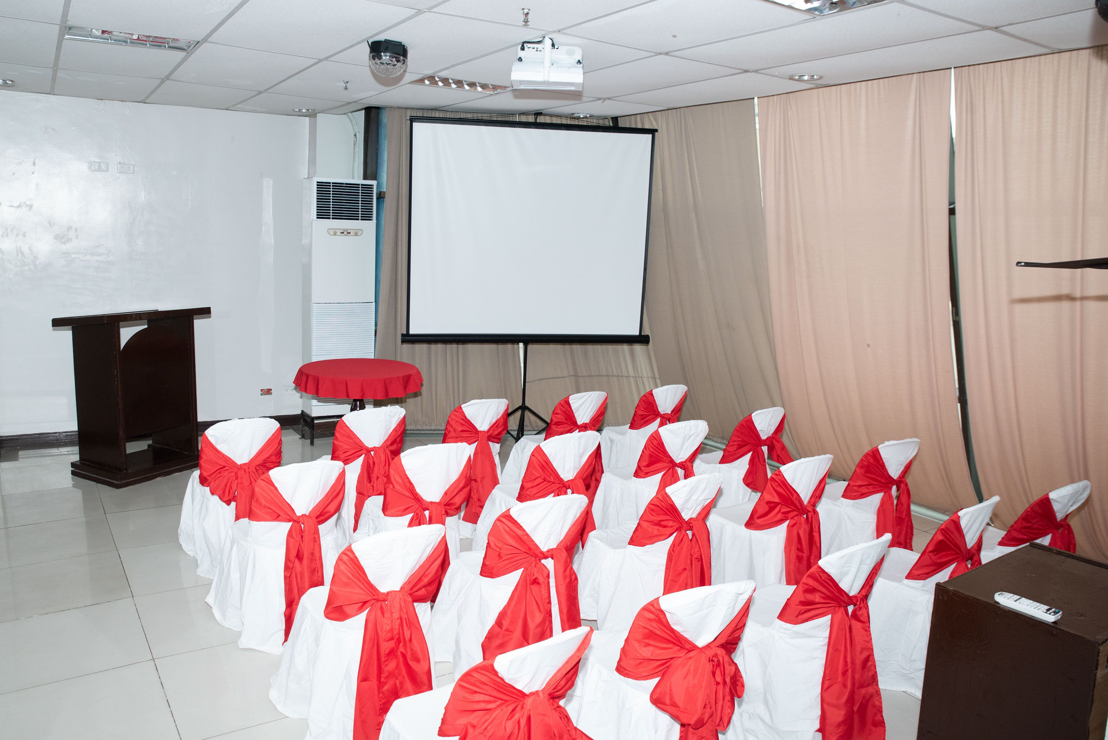 Meeting facility