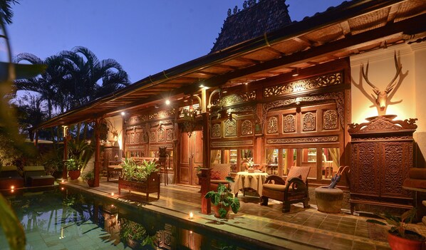 Outdoor pool - Ubud Syailendra Villas (Tegallalang)