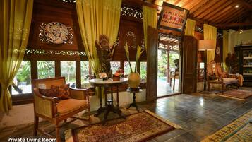 Luxury Villa, 2 Bedrooms | Living room