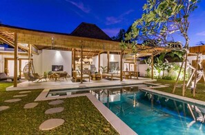 Outdoor pool - 2 Connected Villas in Seminyak street (Seminyak, Kuta, Kabupaten Badung)