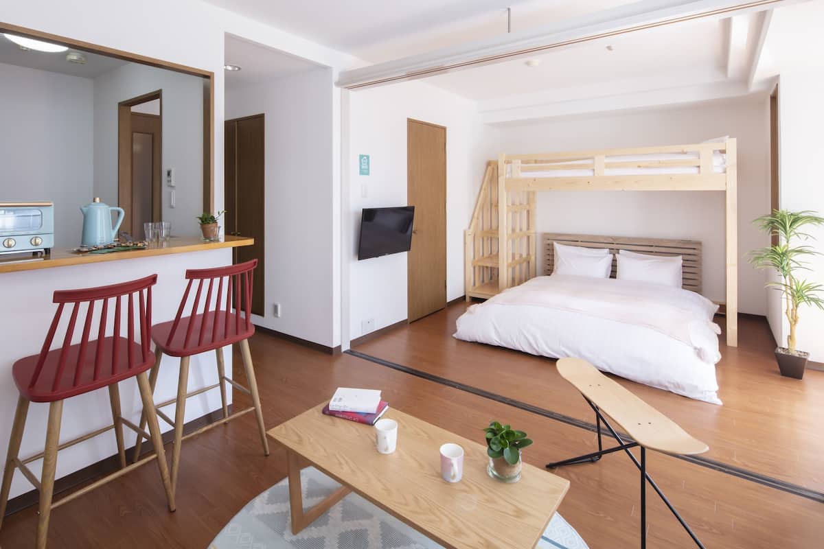 Comfort Studio | 1 bedroom, desk, laptop workspace, blackout curtains