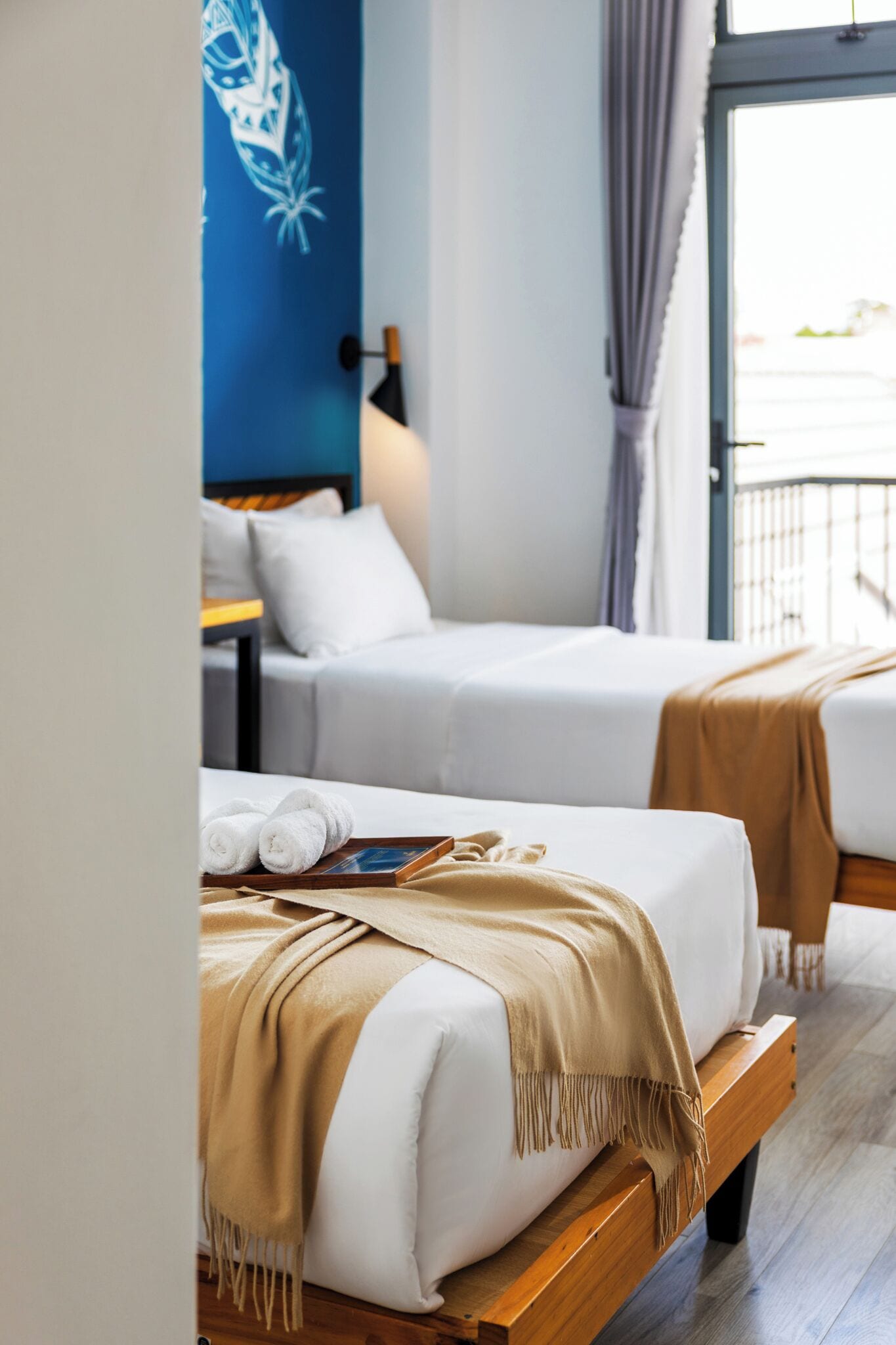 Superior-Doppel- oder -Zweibettzimmer | Hochwertige Bettwaren, individuell eingerichtet, Schreibtisch