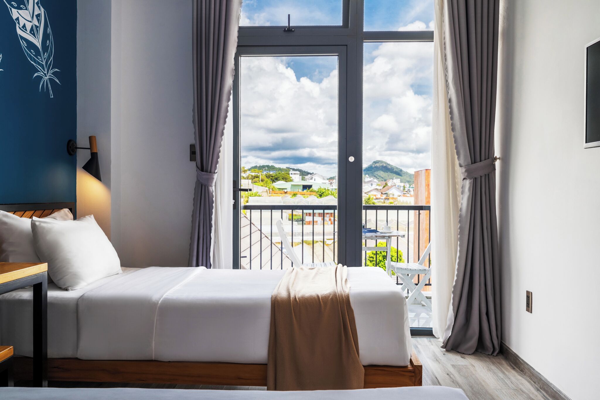 Superior Double or Twin Room | Premium bedding, individually furnished, desk, blackout drapes