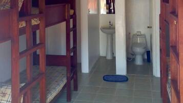 Ducha, bidet, toallas